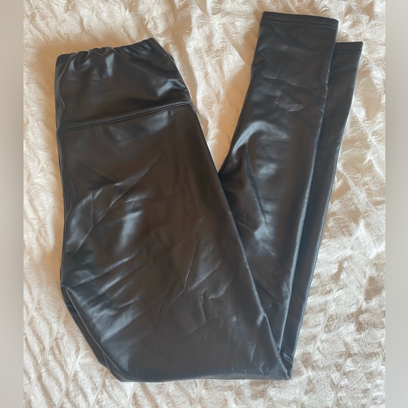 Pleather Lined Leggings - Picture 4 of 7